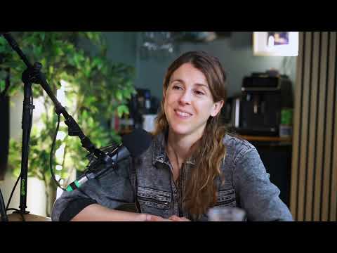 Drôle(s) • Nicole Ferroni : Humour politique, colère et absurdité