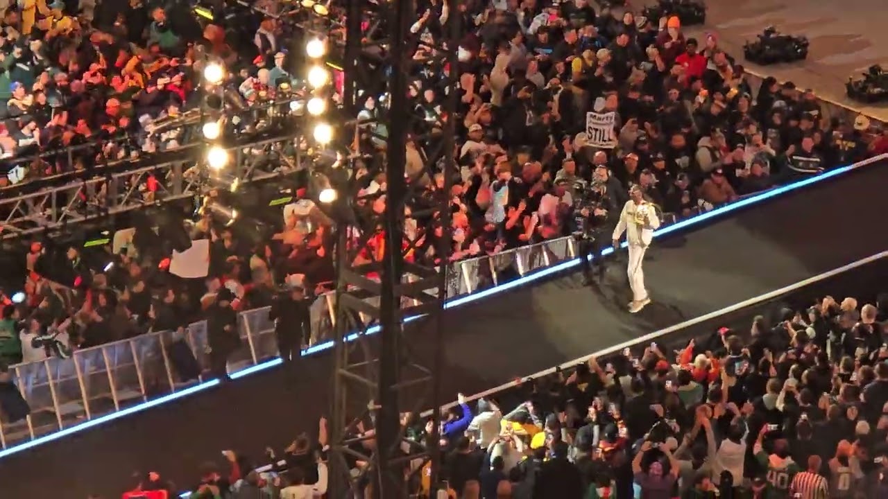 WrestleMania XL Night 2- Snoop Dogg Entrance #WWE #WrestleManiaXL #WrestleMania