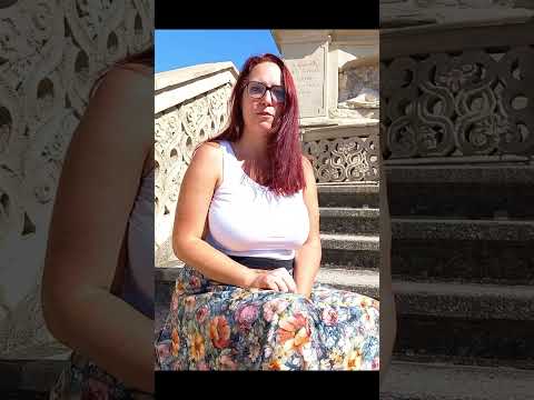 Buďte součástí elegance, která nechá vyniknout vysoké ženy