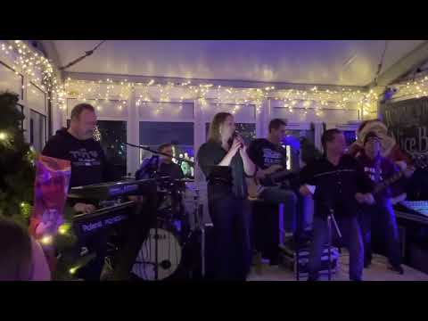 Suspicious Minds van Elvis Presley door coverband Stuk!