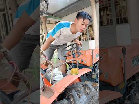 Tìm mẹ bên trong xe #shorts