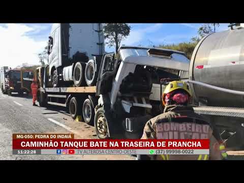 Pedra do Indaiá: Caminhão tanque bate na traseira de prancha