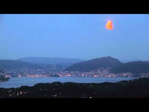 Lunar Eclipse Bergen150611.wmv
