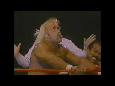 Hulk Hogan vs Johnny Rodz WWF 1986
