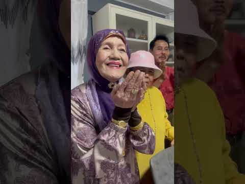 Happy Belated Birthday Seniwati Hashimah Yon (read descriptions)