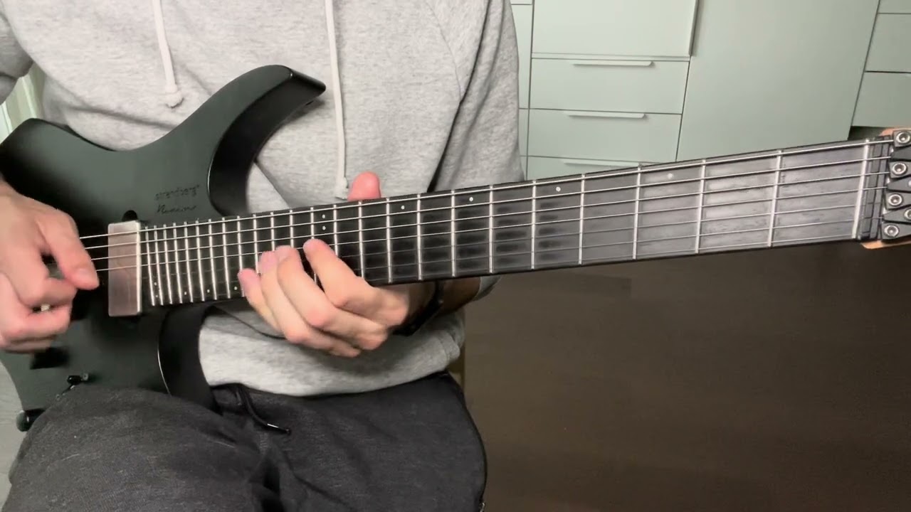 Roberto Barlocci playing Barney's Magic Phone ringtone from How I Met Your Mother on guitar
