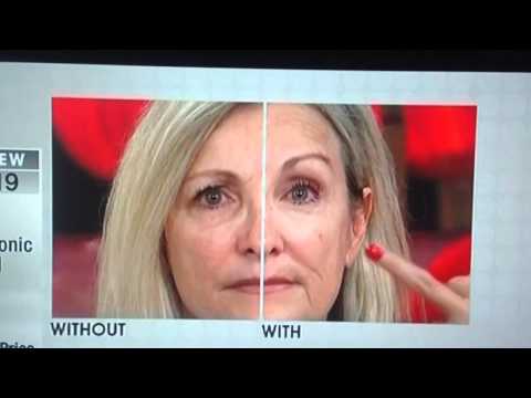 HSN host gives the middle finger