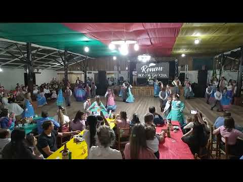 invernada Pre mirim, dança tradicional Tatu com volta no meio