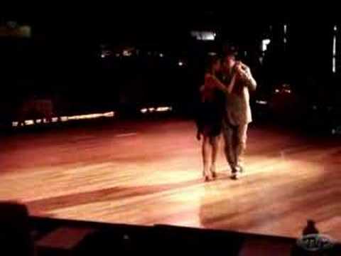  Mario Consiglieri  and  Anabella Diaz-Hojman  are  dancing  to  the  tango  "  Nido Gaucho  "
