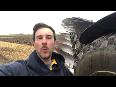 How a plough works! Farmer Luke explains 🚜🌾#farmerluke #education #farming