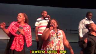 Soweto Gospel Choir - Kenang Bohle