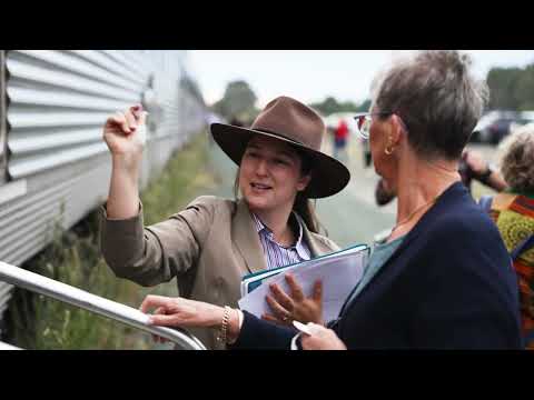 The Ghan makes maiden voyage from Inverleigh