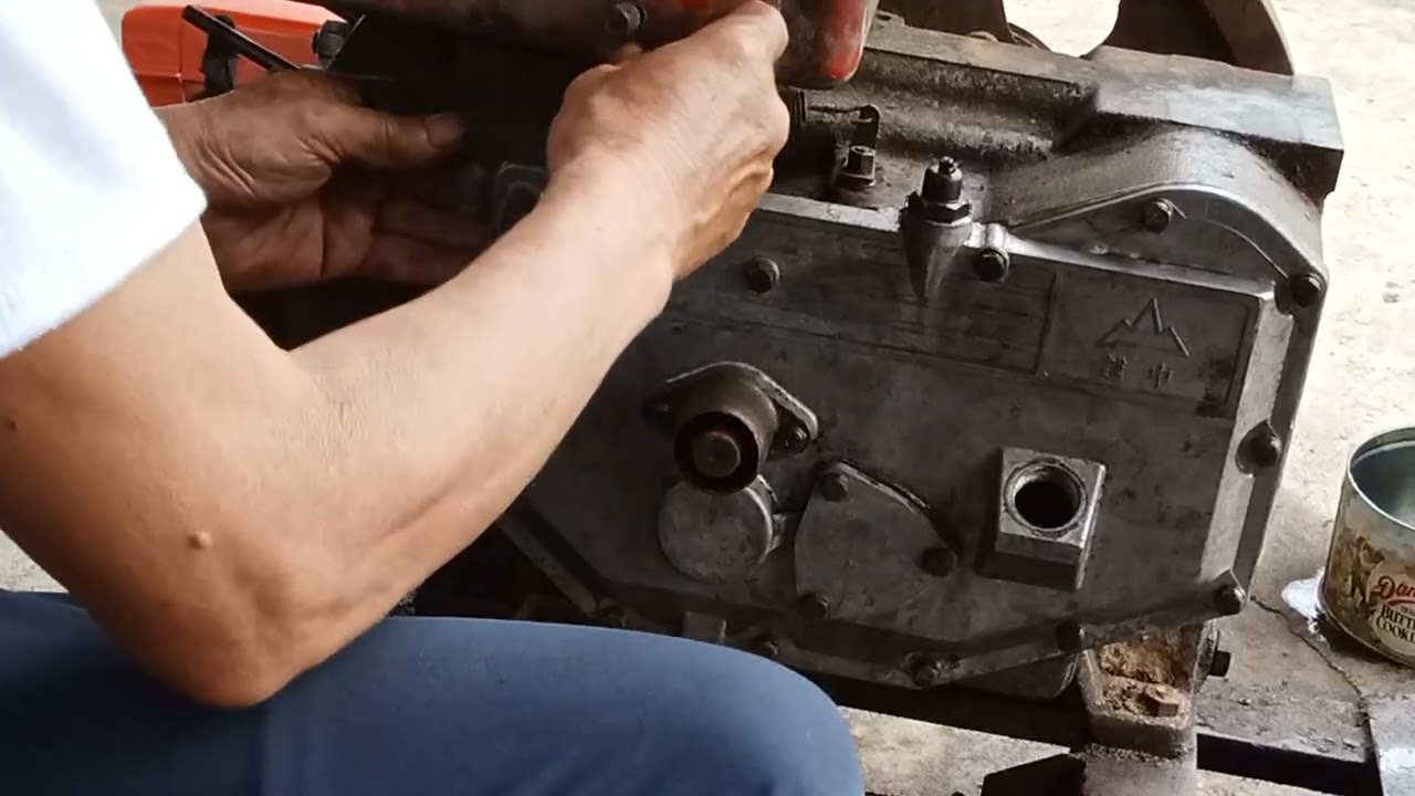 Kiểm Tra Hệ Thống Bôi Trơn Bằng Phương Pháp Đổ Dầu/SON HAI