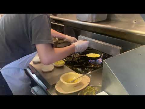 Lynchburg, VA Texas Inn, Cheesy Western Burger