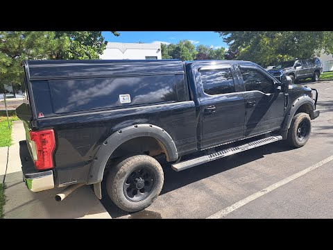 Leer DCC aluminum commercial topper on a 2018 F250.