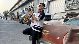 Saxophonist show