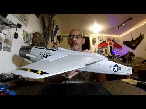 freewing F-8 crusader 64mm mods, 40amp esc and detachable main wing. 2 servos next 9\18\22