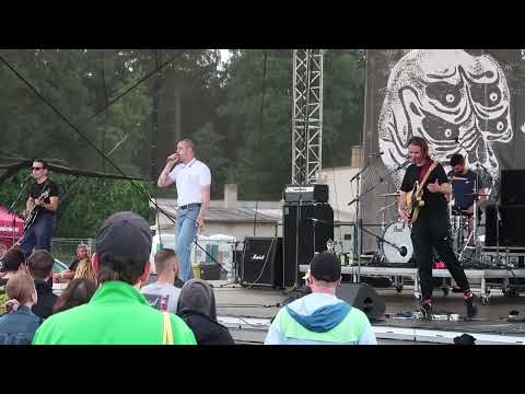 Italia 90 (live at Fluff Fest 2022)