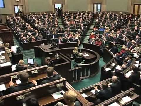 [14/50] Ewa Kopacz: Kto z pań i panów posłów jest za przyjęciem wniosku Prezydium Sejmu w spr..