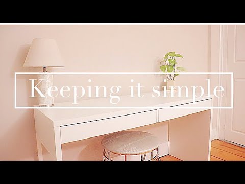Minimalist Desk Tour