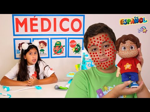 Maria Clara pretends to be a doctor and saves the doll JP ♥ Pretend Play With Doctor