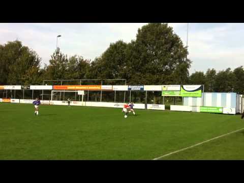 Blauw Wit'81 D3G - FC Engelen D3 (19-10-2013)