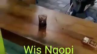Download lagu Video ngopi ngakak lucu mp3