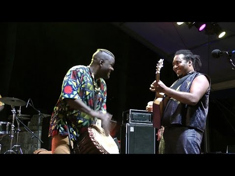 Lindigo - La Kaz Zaza - LIVE at Afrikafestival Hertme 2015