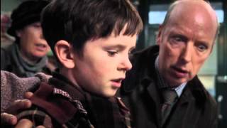 Download lagu Charlie Finds the Last Golden Ticket mp3 Download lagu Charlie Finds the Last Golden Ticket mp3