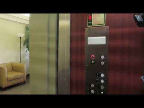 Otis? Hydraulic Elevator Modernized By Montgomery At Ridglea Village (With Anatole2201)