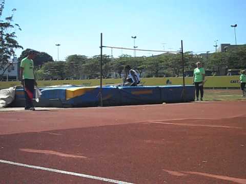 Atletismo ESALQ - Clixê - salto em altura