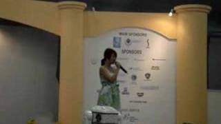 Na Na Na Nada Cinta (feat. 3Flow) song artwork