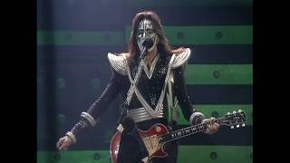 KISS - Shock Me (live - East Rutherford 06/27/2000)