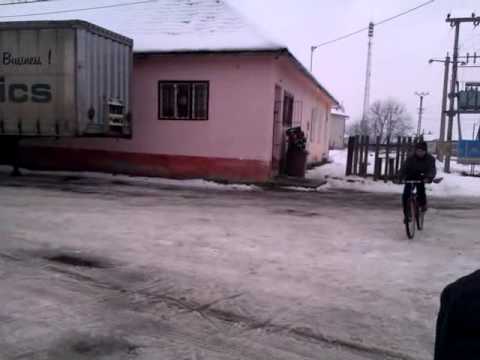 Un nebun cu bicicleta 2