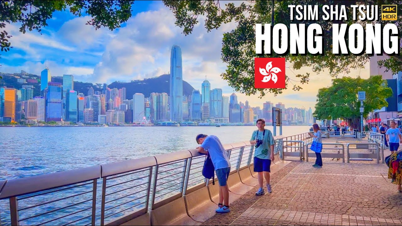 Experience a peaceful walk with great photo spots on the Promenade