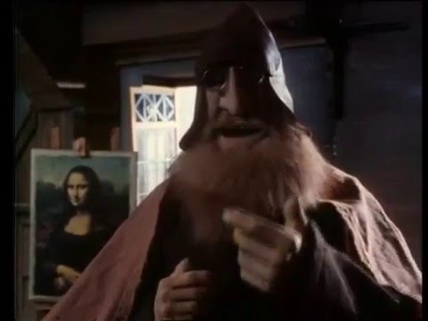 Skrot Nisse - Förvirrade människor och rökheroin!