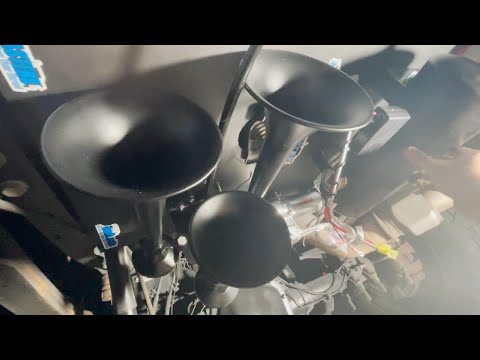 HORNBLASTER TRAIN HORN INSTALL ON MY F250 FORD TRUCK