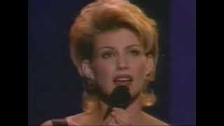 Faith Hill - Somewhere Over The Rainbow (Live Performance 1996)