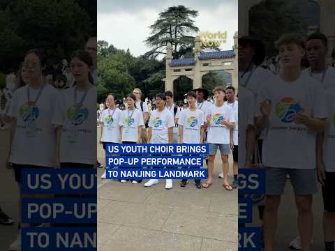 US youth choir brings pop-up performance to Nanjing landmark #worldnow #coolChina