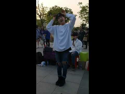 [MAXXAM] 180429 강신화 - Muah! (APRIL cover) (팬들과 여의도 소풍)