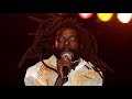 Buju Banton blazing the stage with WAYNE WONDER