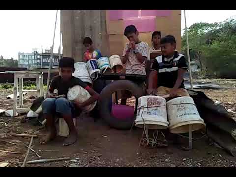 5 boys playing harshala haldila la go