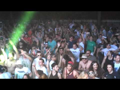 Miami Music Week 2011: Sander Van Doorn | Beatport Beach Party