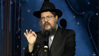 ״בכל שנה בתאריך הזה אני רואה ניסים גלויים״ - הרב שניאור אשכנזי בהרצאה נדירה לקראת י״ט כסלו (הרב שניאור אשכנזי) - התמונה מוצגת ישירות מתוך אתר האינטרנט יוטיוב. זכויות היוצרים בתמונה שייכות ליוצרה. קישור קרדיט למקור התוכן נמצא בתוך דף הסרטון