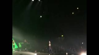 J ax e Fedez il mondo è pieno di stronzi LIVE BARI