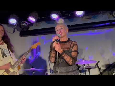 Wendy James 01-OCT-2021 London "I Want Your Love"