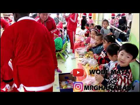 Chinese Kids React To Black Santa In China