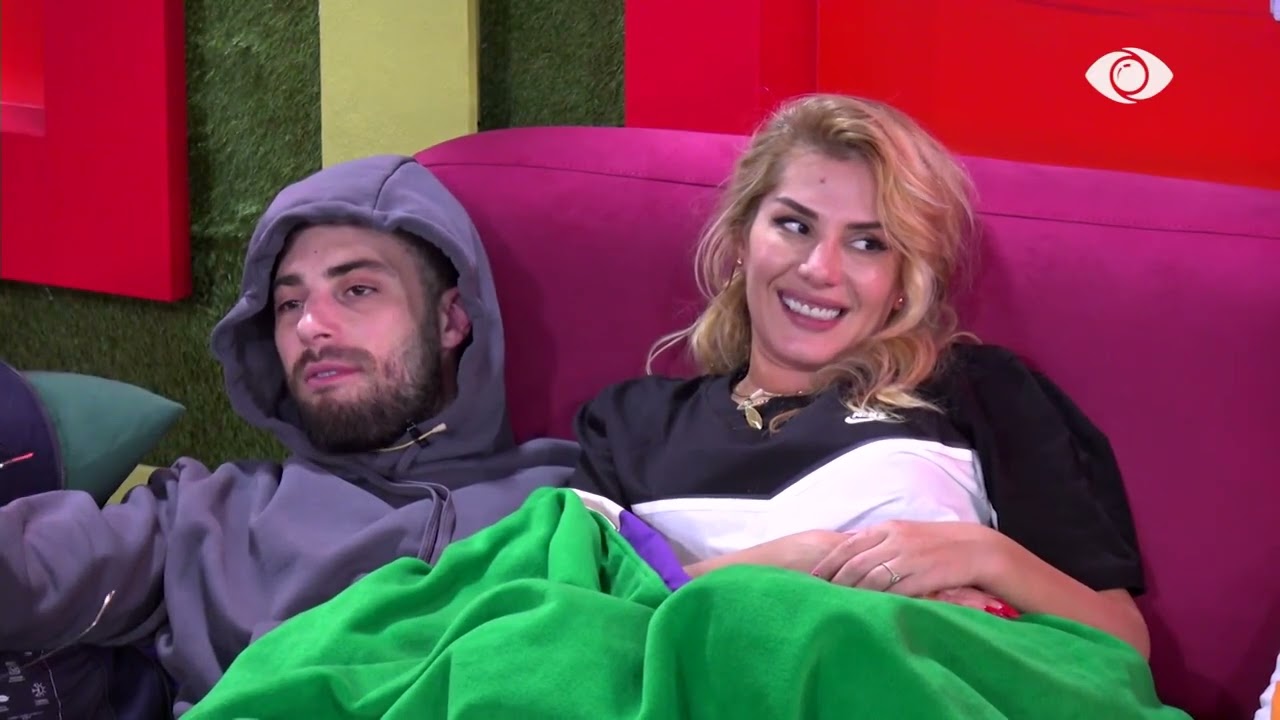 “Është bebi im ky, nuk i flet njeri”/ Roza ngacmon Meritoni: Pse po i lëpin buzët?