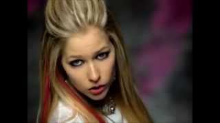 Avril Lavigne - Sippin&#39; On Sunshine (Music Video)