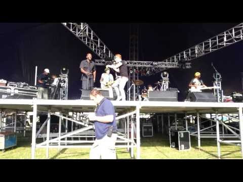 Moni Tivony/REMINISCE REGGAE BAND - Master Blaster (Jamming)